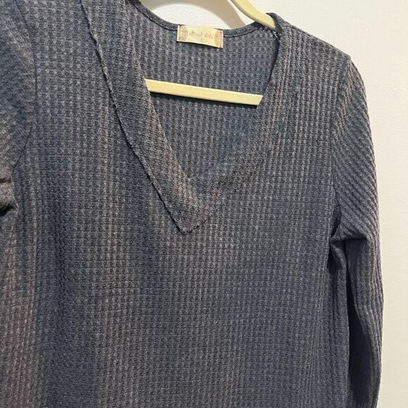 Altar’d State Waffle Knit Heather Blue V Neck Shirt S - Picture 2 of 5